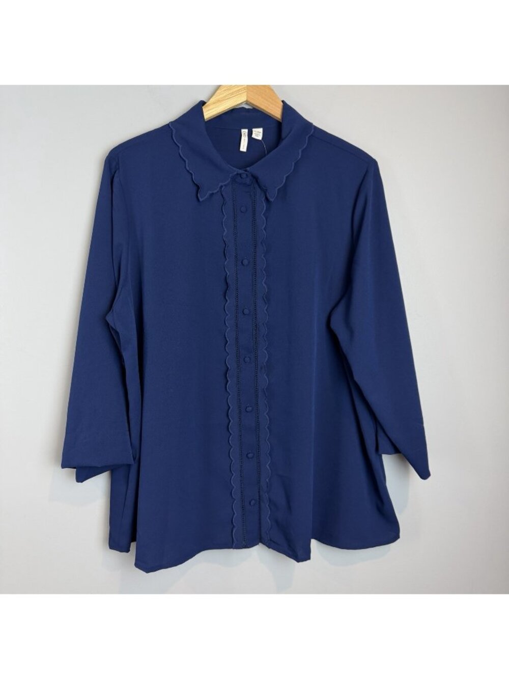Cato Blue Button Up Blouse Womens Size 18/20W Scallop Trim Roll Tab Sleeves NWOT